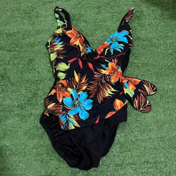 Croft&Barrow One Piece Floral Bathing Suit - Picture 1 of 6